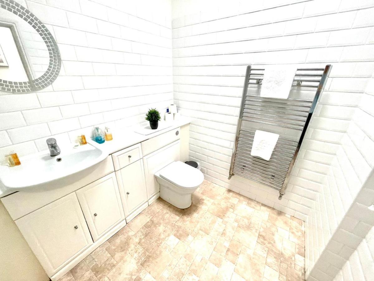 Koala & Tree - 2 Bedroom In City Centre - Short Lets & Serviced Accommodation Cambridge エクステリア 写真